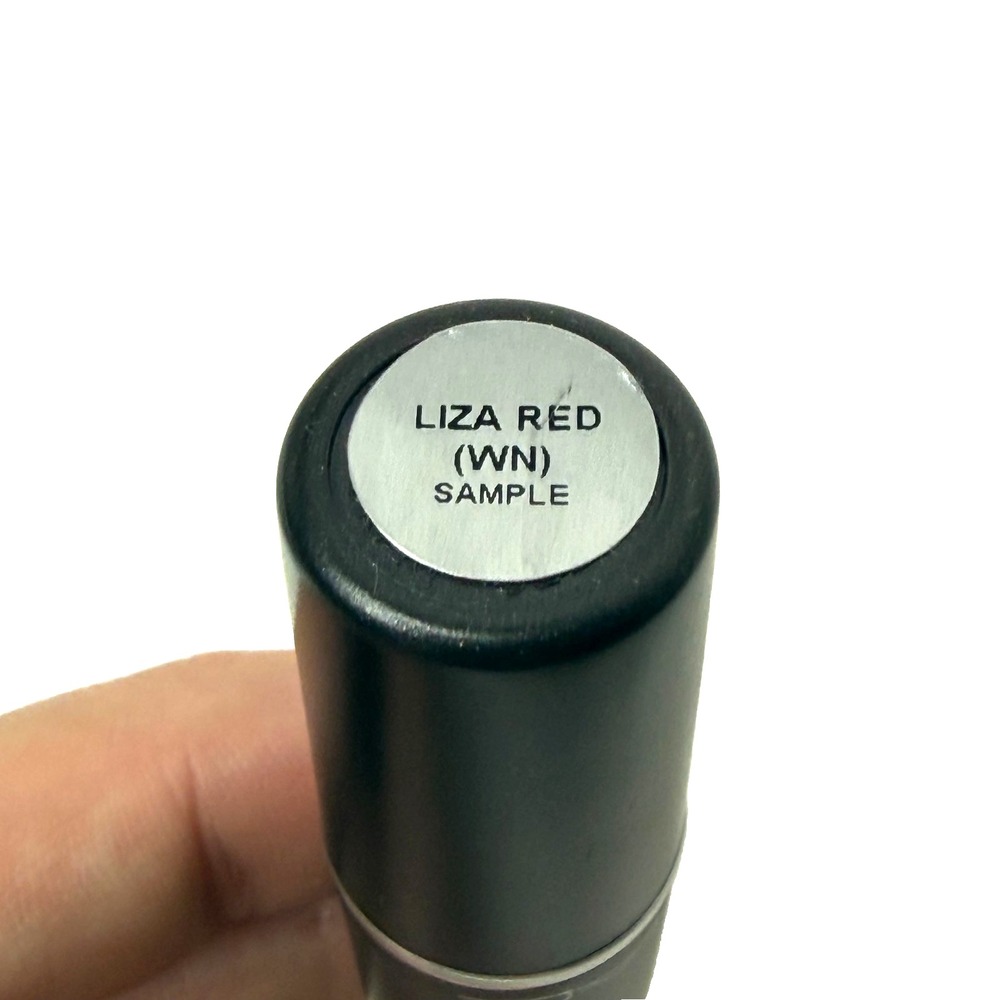 MAC LIZA RED WN Sample LIPSTICK - RARE‎ Discontinued Color - Picture 3 of 4